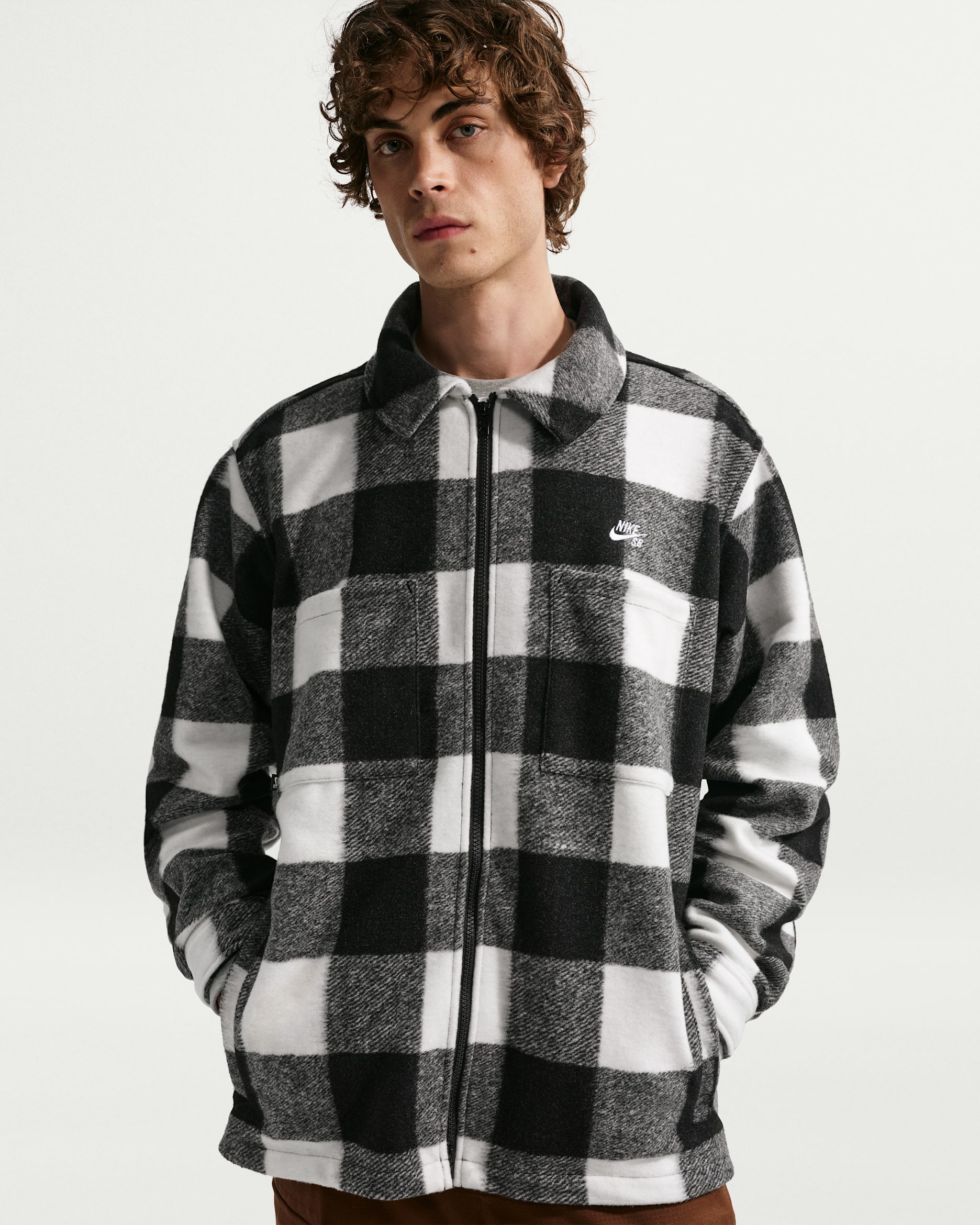 Nike SB Essential Skate Shirt Jacket. Nike.com